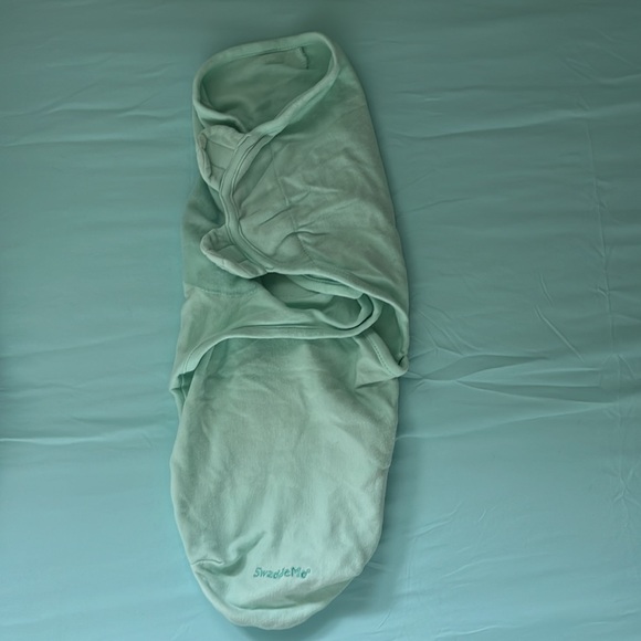 Newborn Velcro swaddles 0-3 month lot multiple colours - Picture 4 of 8